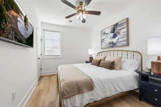 New Oakview Loft - River Ranch - 85 Tv - Office - Nespresso - 2 King Beds Hébergement de vacances Lafayette