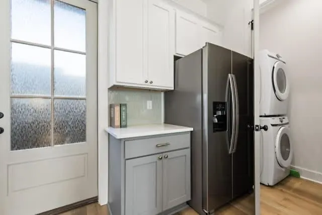 Hébergement de vacances New Oakview Loft - River Ranch - 85 Tv - Office - Nespresso - 2 King Beds *