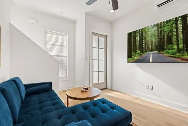 New Oakview Loft - River Ranch - 85 Tv - Office - Nespresso - 2 King Beds